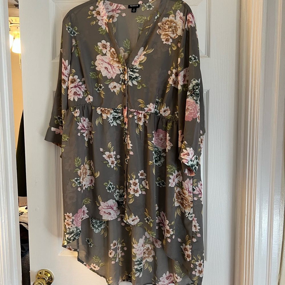 Torrid babydoll type shirt. Size 0